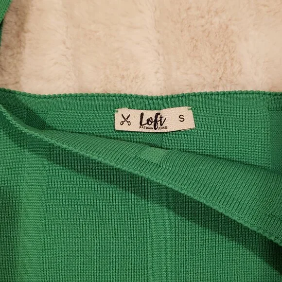 Cropped Top - Picture 3 of 3